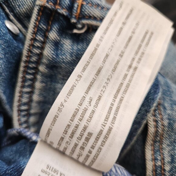 Abercrombie & Fitch Ultra High Rise Mom Jeans Belted Acid Wash Sz 26 2S (26x23") - Picture 8 of 14